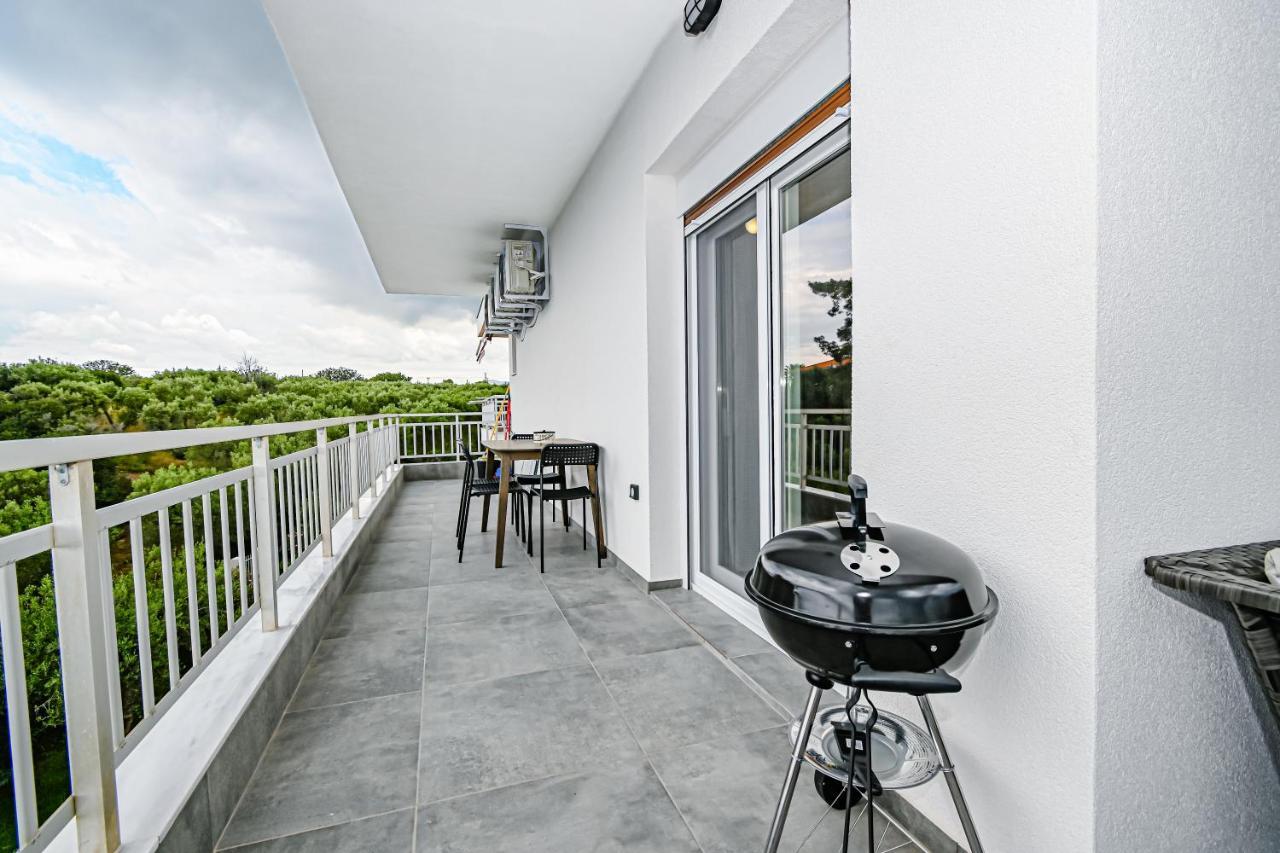 E & D Family Apartment By The Sea Kalyves Polygyrou Bagian luar foto